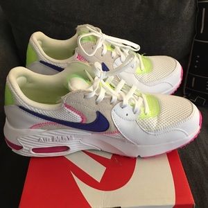 Size 8 Women’s Nike Air Max Excee